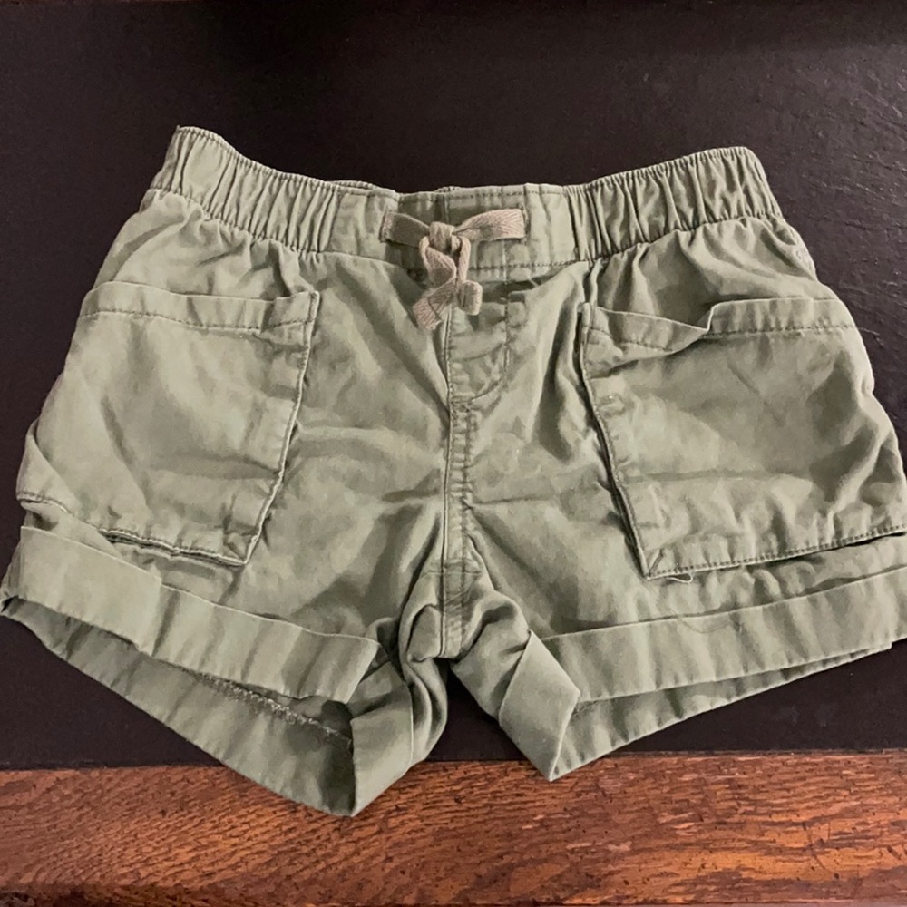 Old Navy - Shorts - size 6